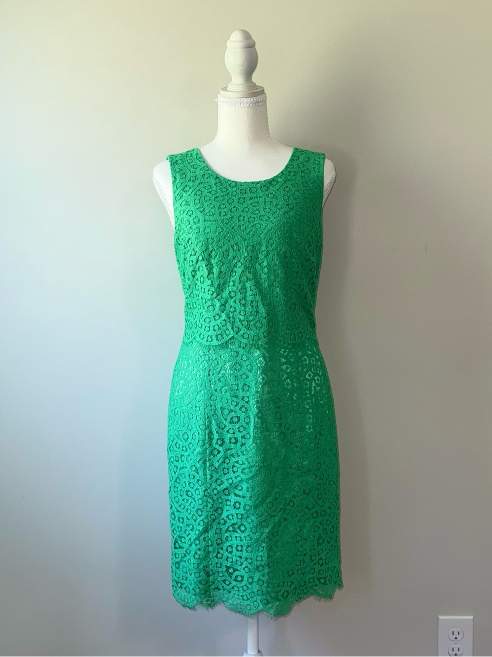 Antonio Melani Green Lace Sheath Dress Size 4